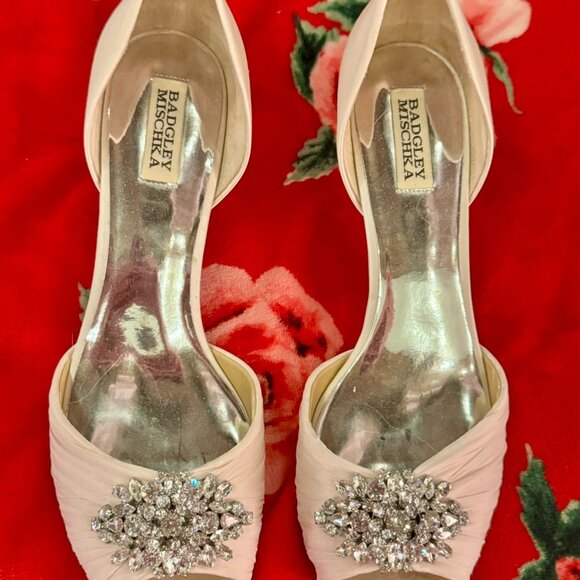 Badgley Mischka Sabine Light Pink Satin Crystal Bridal Wedding Heels Size 11 - Picture 11 of 16